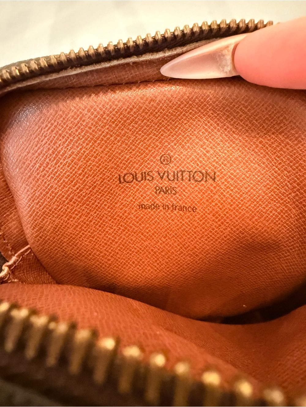 Authenticated Louis Vuitton Mini Danube Crossbody Great Condition 4.3x5.5x1.6” - Picture 5 of 15